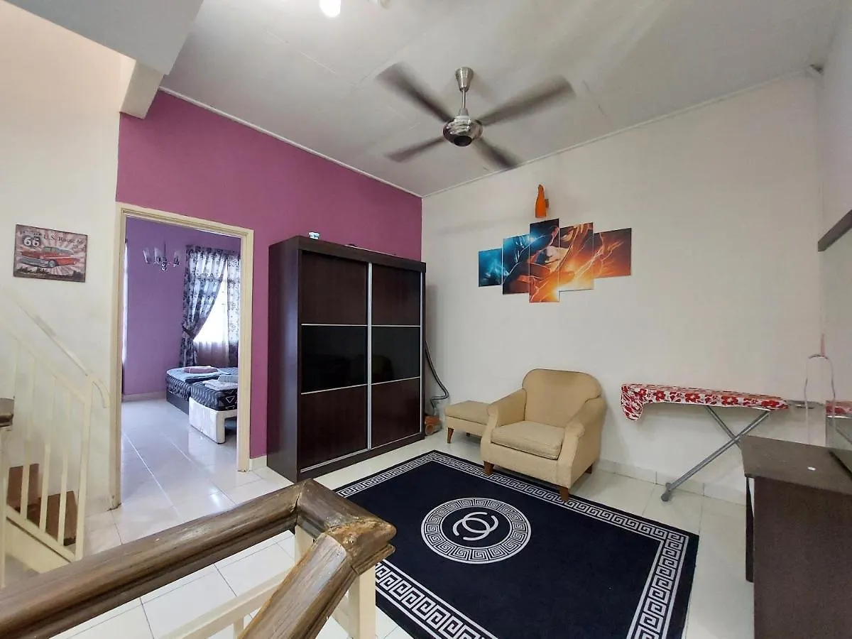 Holiday home E&A Homestay Klia/ Sepang/ Nilai
