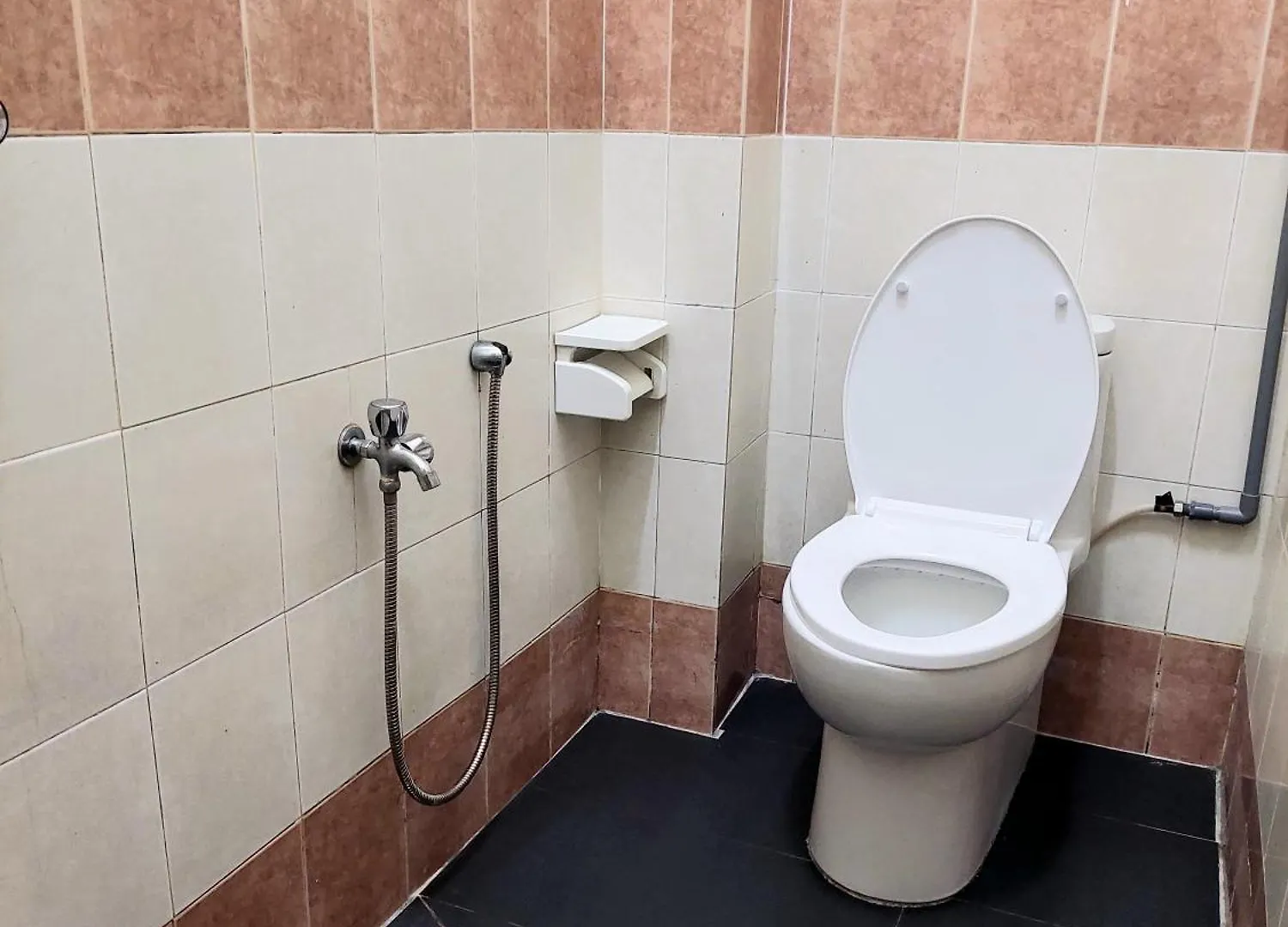 E&A Homestay Klia/ Sepang/ Nilai Sepang